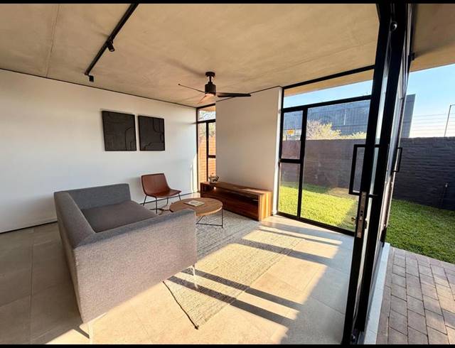 3 BEDROOM TOWNHOUSE FOR SALE IN OLYMPUS AH